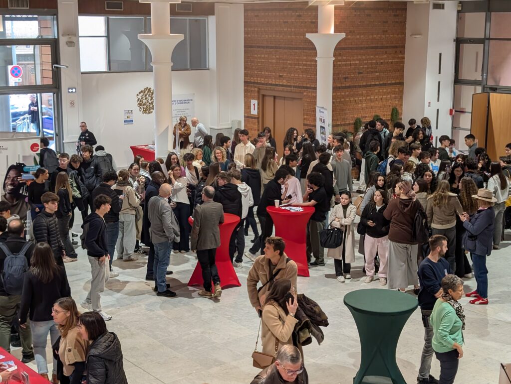Le Salon Biterrois de l’Enseignement Supérieur a réuni près de 1 500 lycéens au Palais des Congrès
